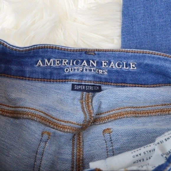 American Eagle Hi-Rise Jegging Crop, Stretch - Size 2, Light Wash - Picture 9 of 10